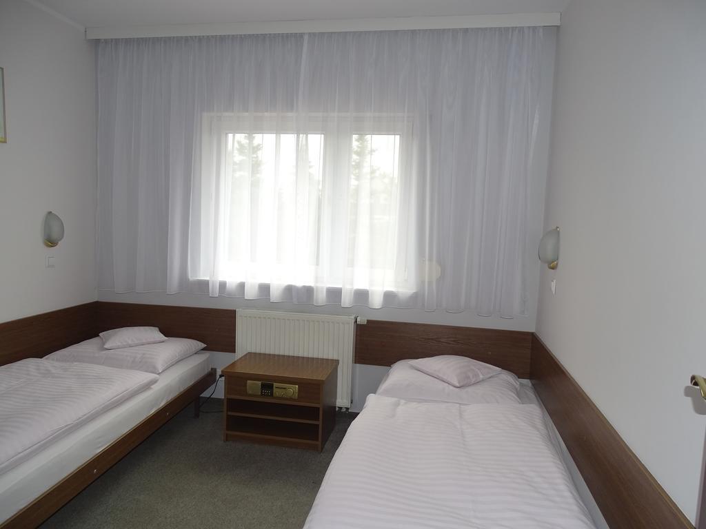 Motel 2000 3*